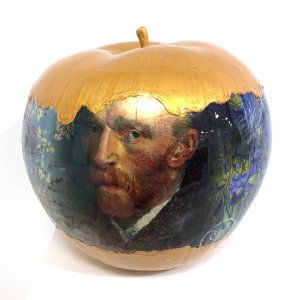Apple sculpture van Gogh – James Chiew