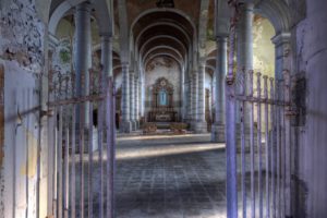 Church of Decay I – Ivo Sneeuw