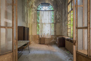 Forgotten window – Celina Dorrestein