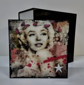 Mini Monroe II – Micha Baker