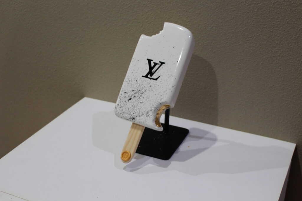 Ice cream LV white splash- Studio Snek